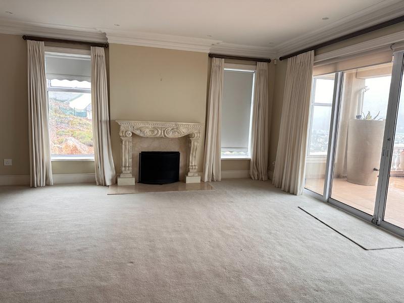 To Let 4 Bedroom Property for Rent in Fish Hoek Western Cape